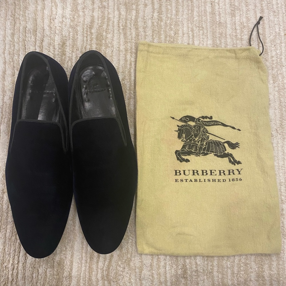 Burberry Dark Indigo man’s classic velvet loafers size 9 1/2